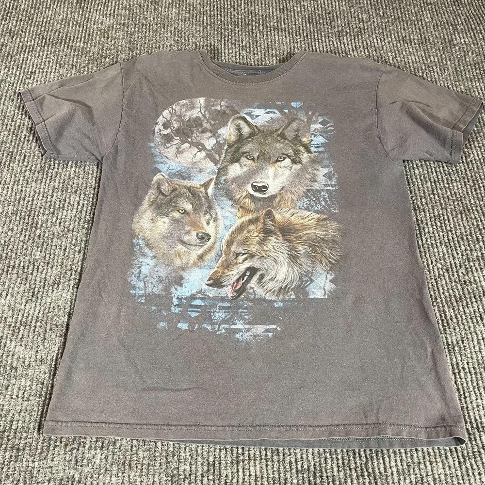Lot of 2 Wolf T Shirts Mens Medium Black Gray Nature Outdoors AOP Graphic Wolves - Picture 8 of 11